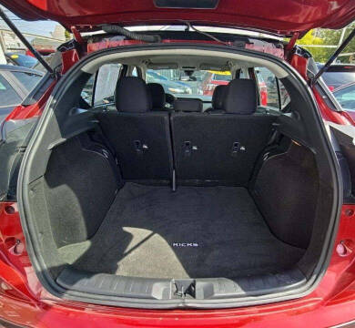 2023 Nissan Kicks SV