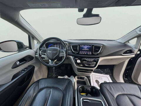 2020 Chrysler Pacifica Touring L Plus