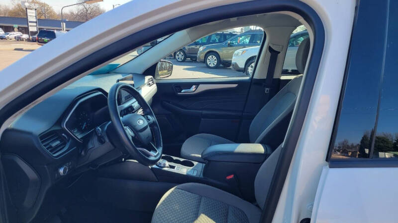 2021 Ford Escape SE