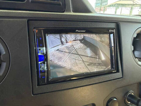 2013 Ford E-Series E-350 SD