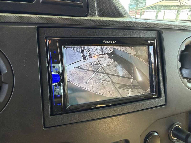 2013 Ford E-Series E-350 SD