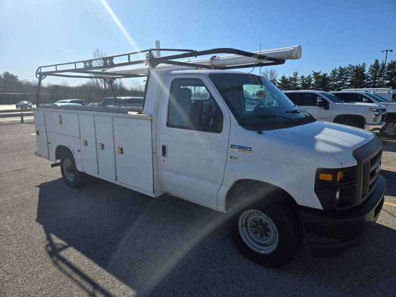 2012 Ford E-350