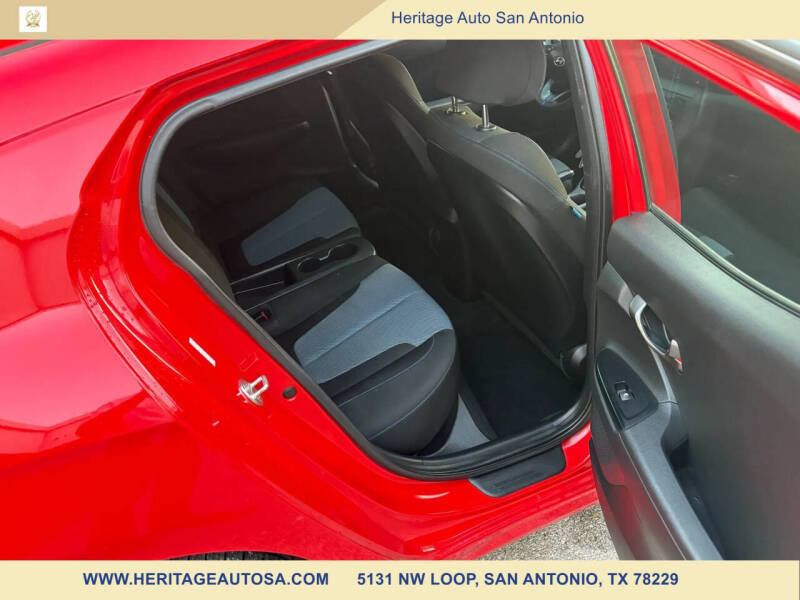 2019 Hyundai Veloster