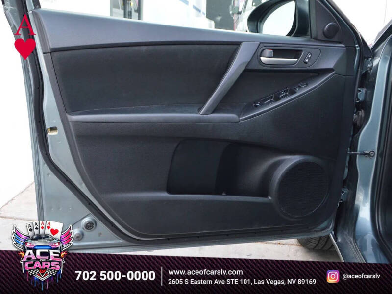2012 Mazda MAZDA3 i Touring