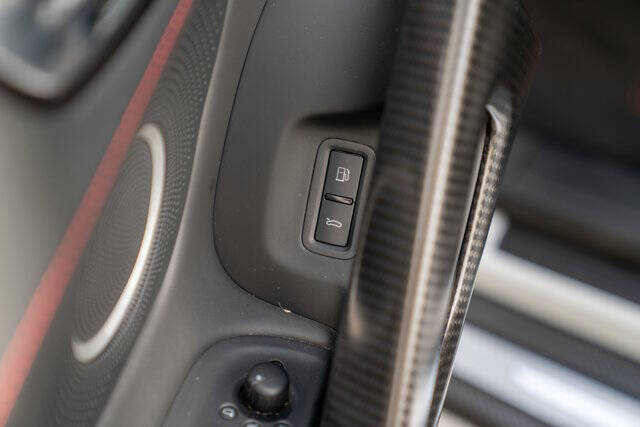 2012 Audi R8 13