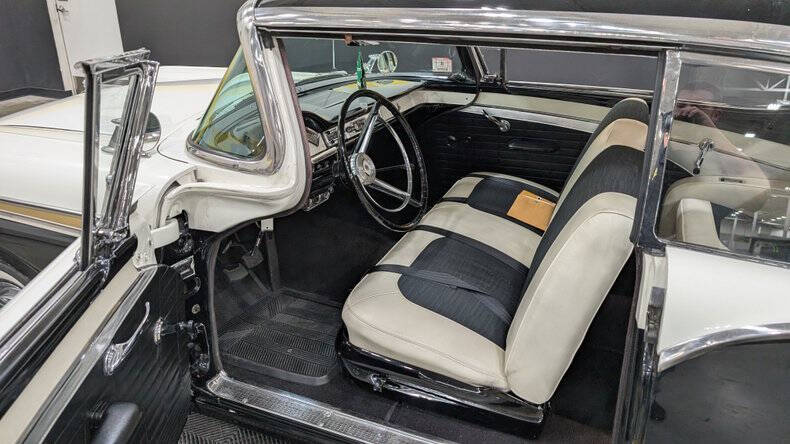 1957 Ford Fairlane 500