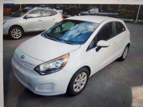 2013 Kia Rio 5-Door LX