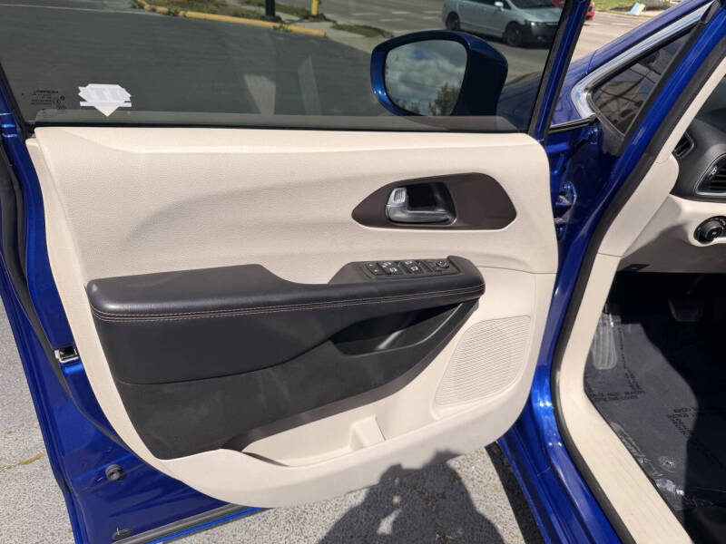 2018 Chrysler Pacifica Touring L Plus