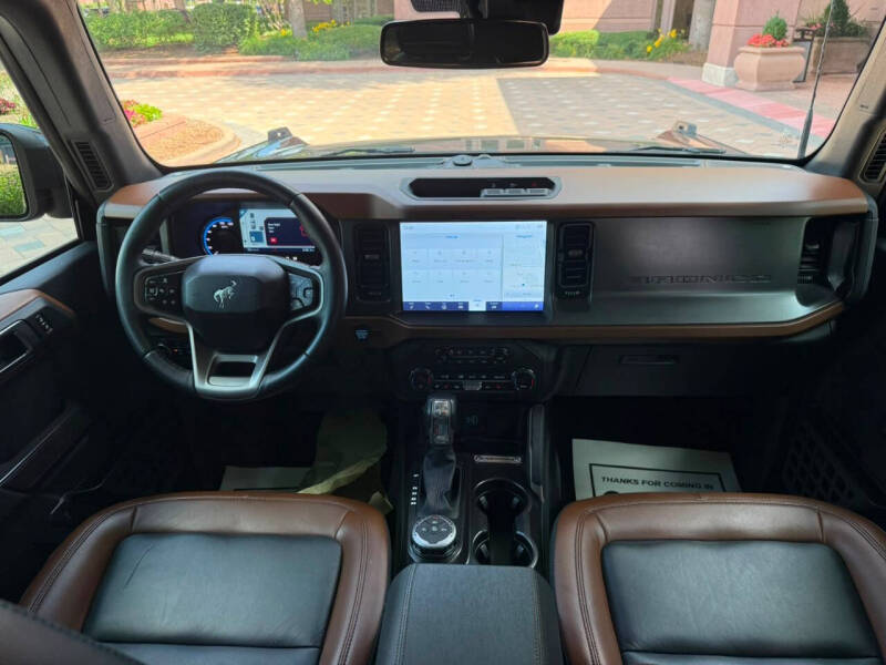2024 Ford Bronco Outer Banks