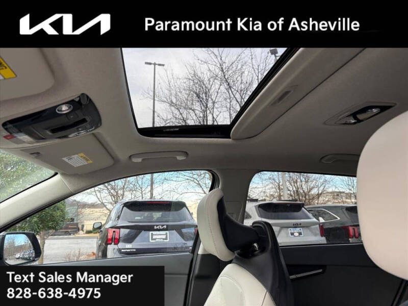 2025 Kia Niro EX Touring