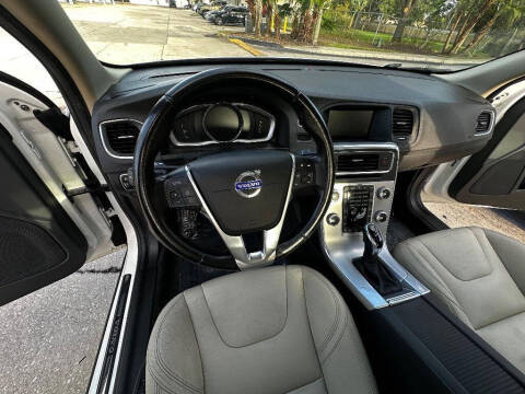 2017 Volvo S60 T5 Dynamic