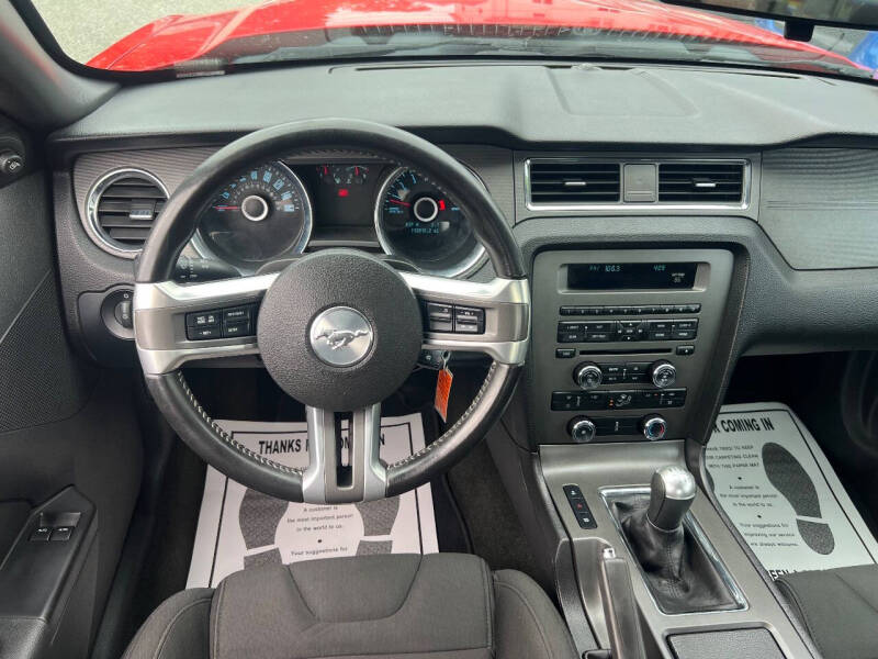 2014 Ford Mustang V6