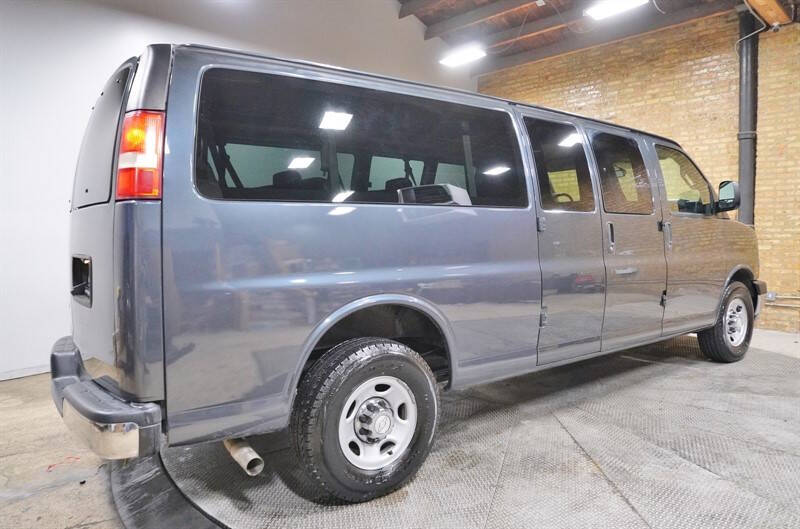 2017 Chevrolet Express LT 3500