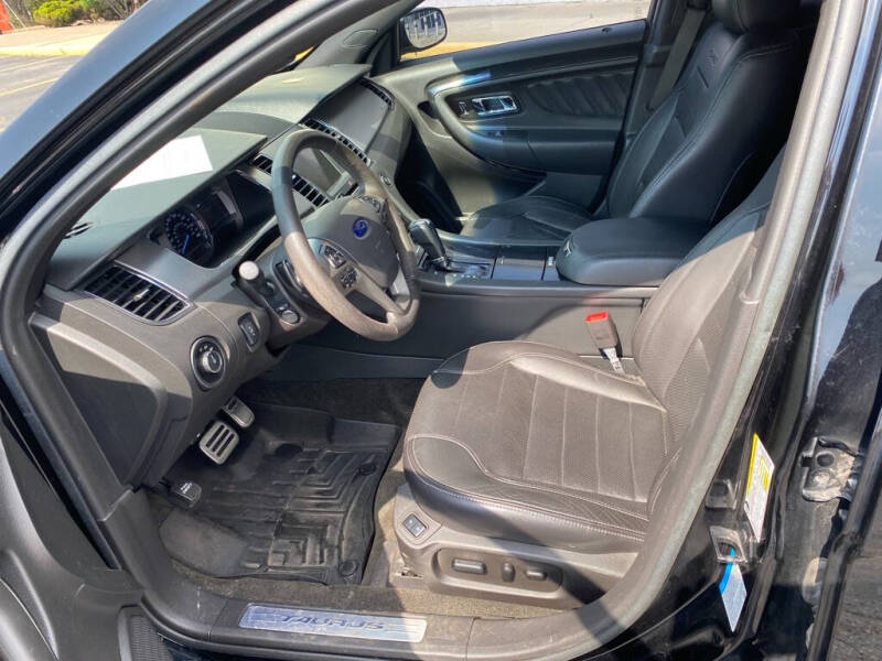 2018 Ford Taurus SHO