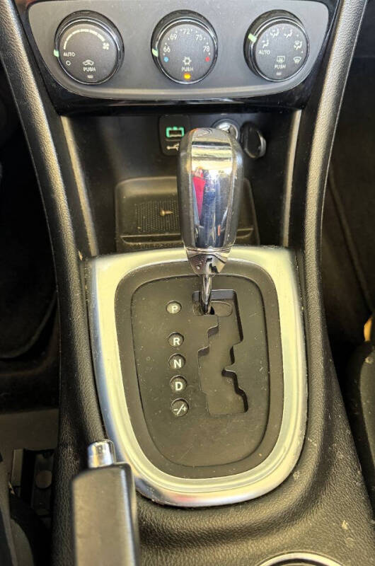 2011 Chrysler 200 S