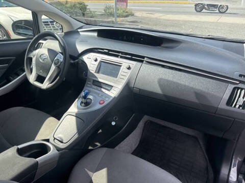 2015 Toyota Prius Two