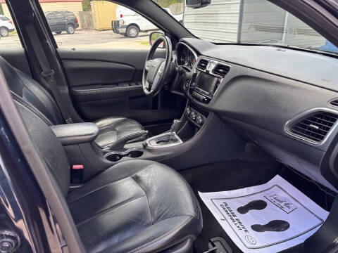 2012 Chrysler 200 Limited