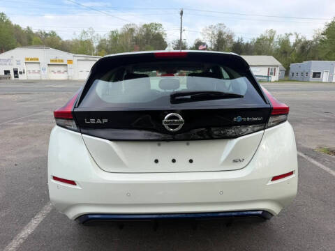2022 Nissan LEAF SV