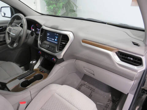 2017 GMC Acadia SLE-1