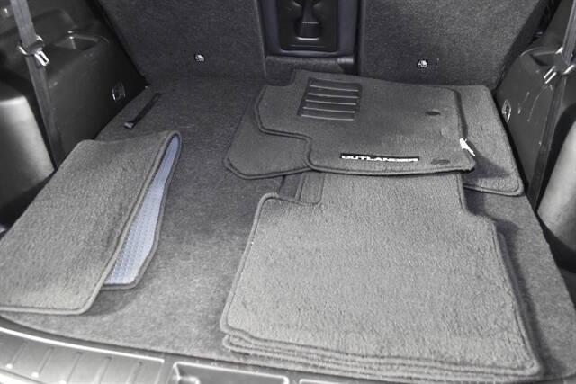 2023 Mitsubishi Outlander SEL