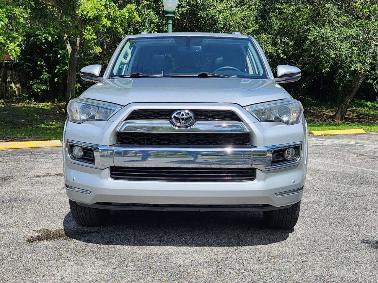 2016 TOYOTA 4-Runner SUV / Crossover - $28,995