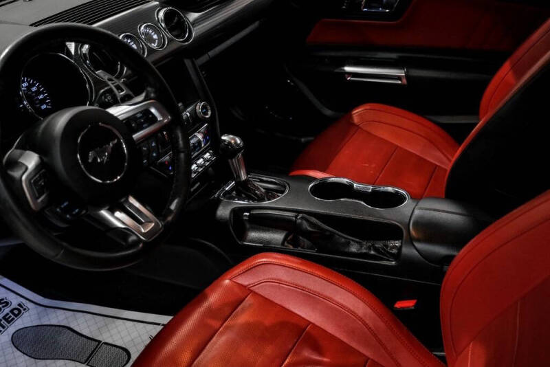 2017 Ford Mustang EcoBoost Premium