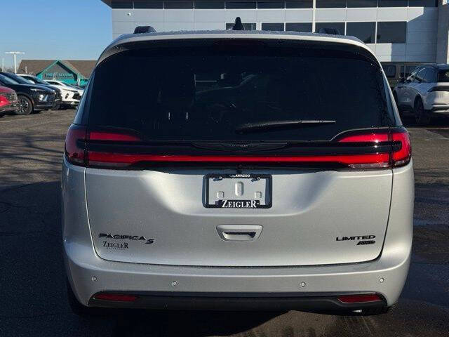 2026 Chrysler Pacifica Limited