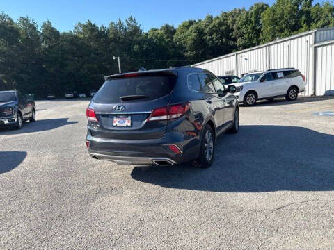 2017 Hyundai Santa Fe SE