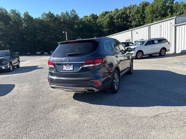 2017 Hyundai Santa Fe SE