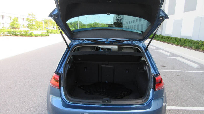 2015 Volkswagen e-Golf SEL Premium