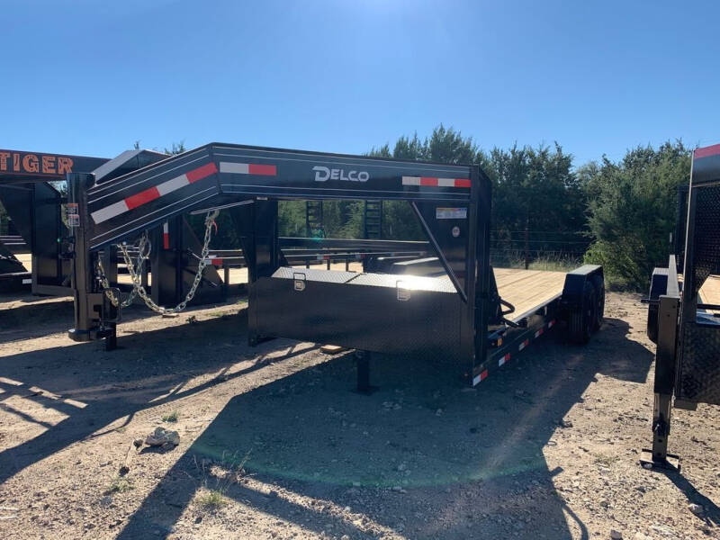 2022 DELCO  - LOWBOY HAULER  83''X20' - S for sale at LJD Sales in Lampasas TX