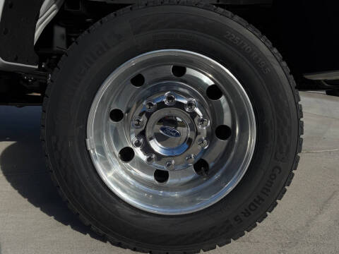 2026 Ford F-450 Super Duty Platinum