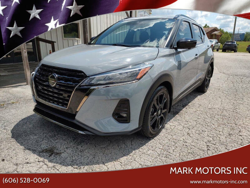 2021 Nissan Kicks SR