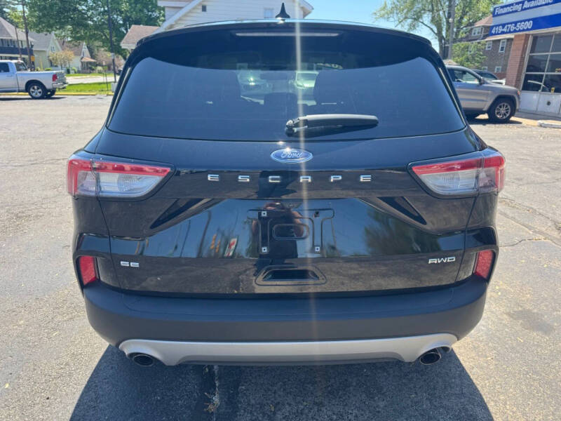 2022 Ford Escape SE