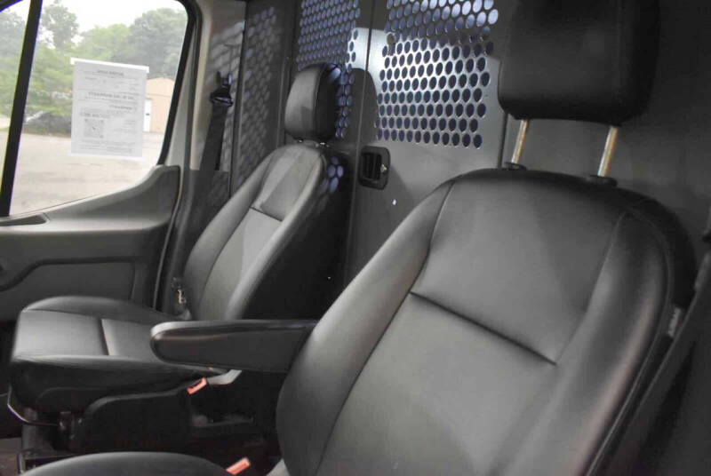 2022 Ford Transit