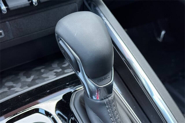 2025 GMC Canyon Elevation