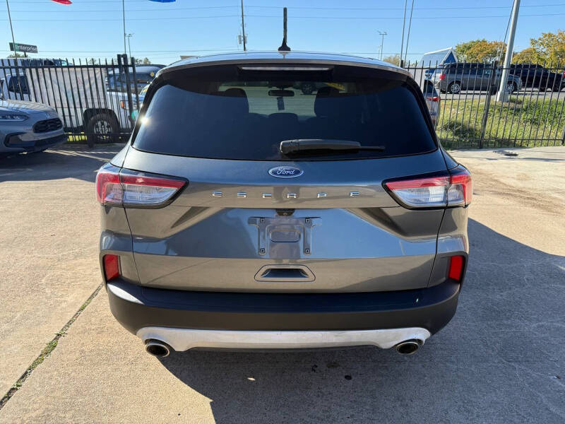 2022 Ford Escape S