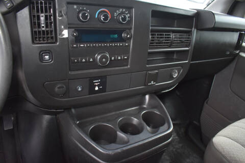 2017 GMC Savana 2500