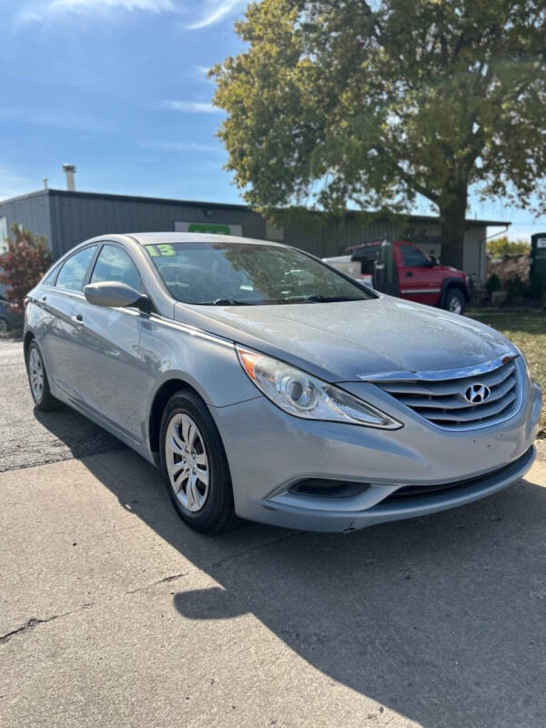 2013 Hyundai Sonata for sale at In Motion Sales LLC in Olathe KS