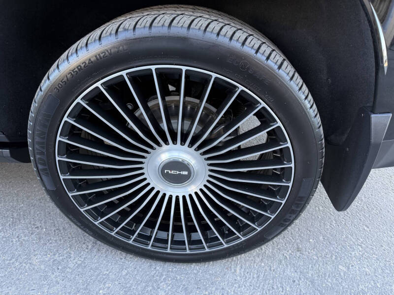 2023 GMC Yukon Denali Ultimate