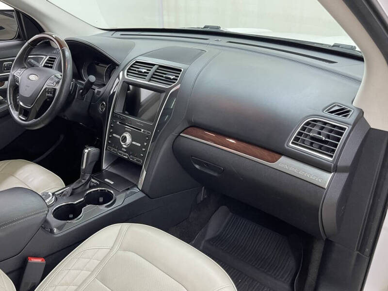 2018 Ford Explorer Platinum