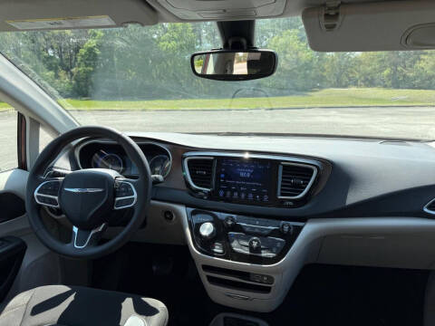2017 Chrysler Pacifica Touring