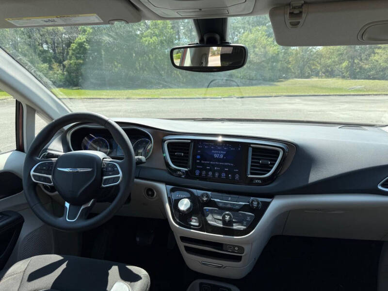 2017 Chrysler Pacifica Touring