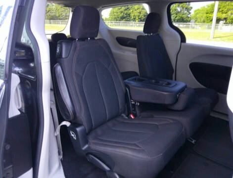 2017 Chrysler Pacifica LX