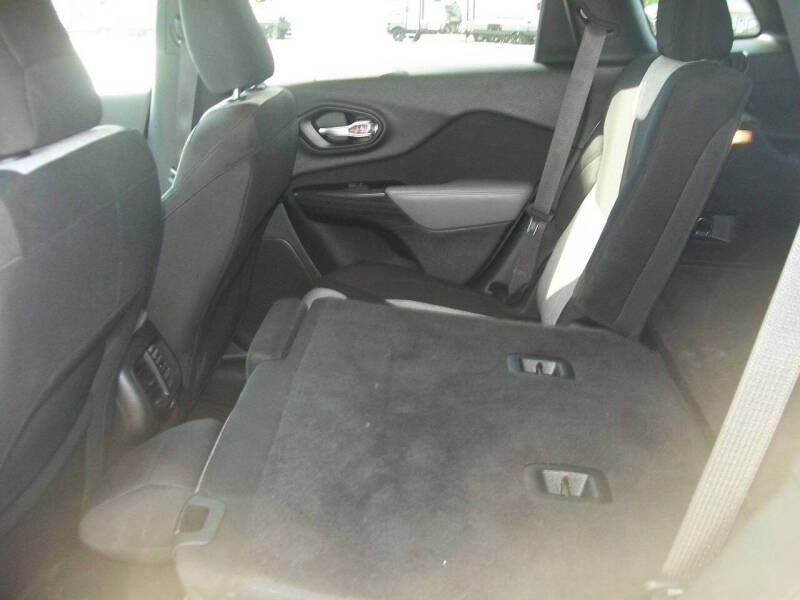 2014 Jeep Cherokee Latitude - Photo 12
