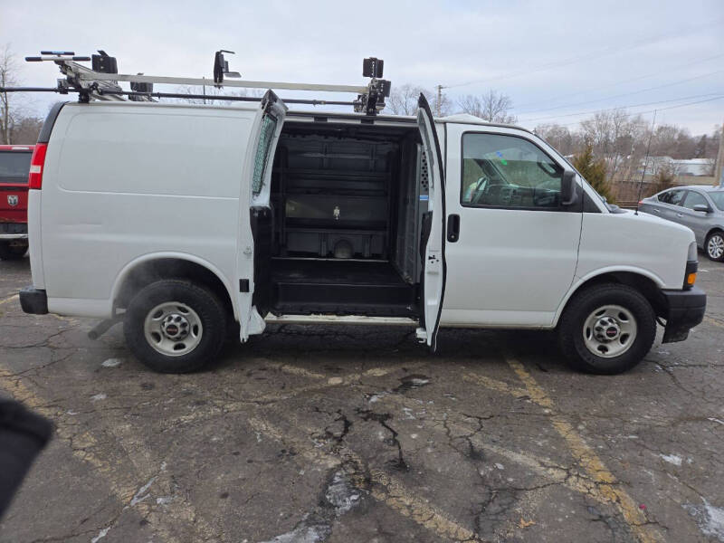 2018 GMC Savana 2500