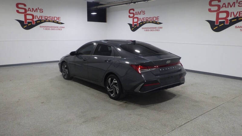 2024 Hyundai Elantra Hybrid Limited