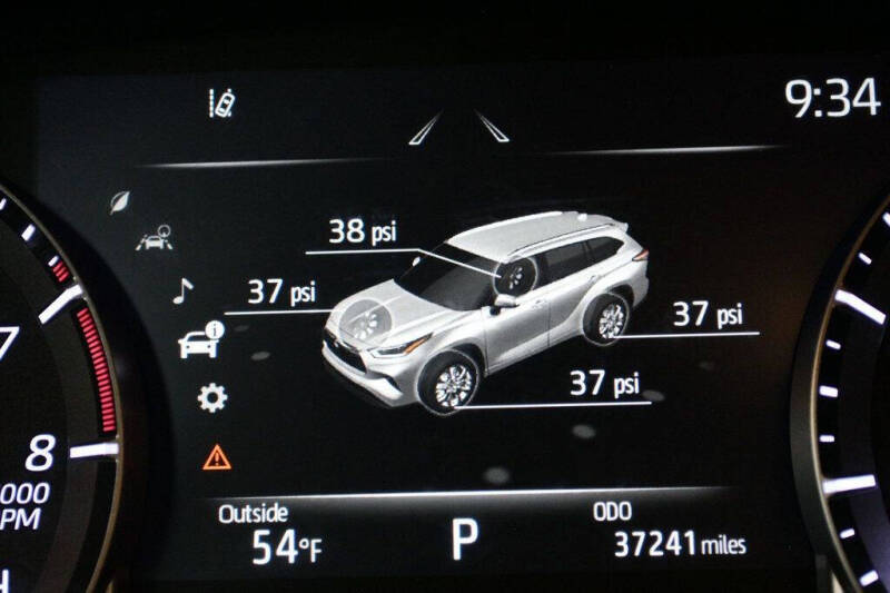 2022 Toyota Highlander Platinum