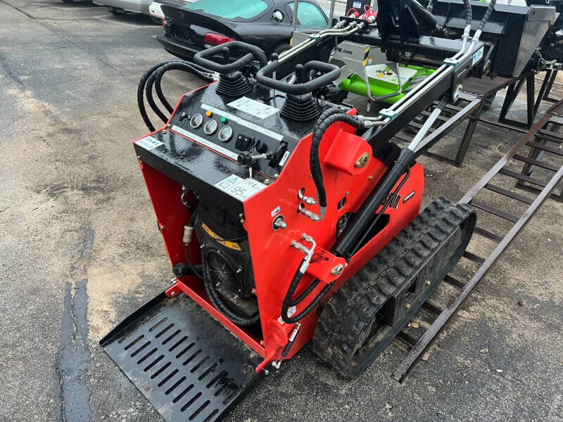 2025 FUTURE FT380R MINI SKID