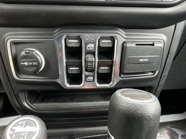 2021 Jeep Gladiator Willys